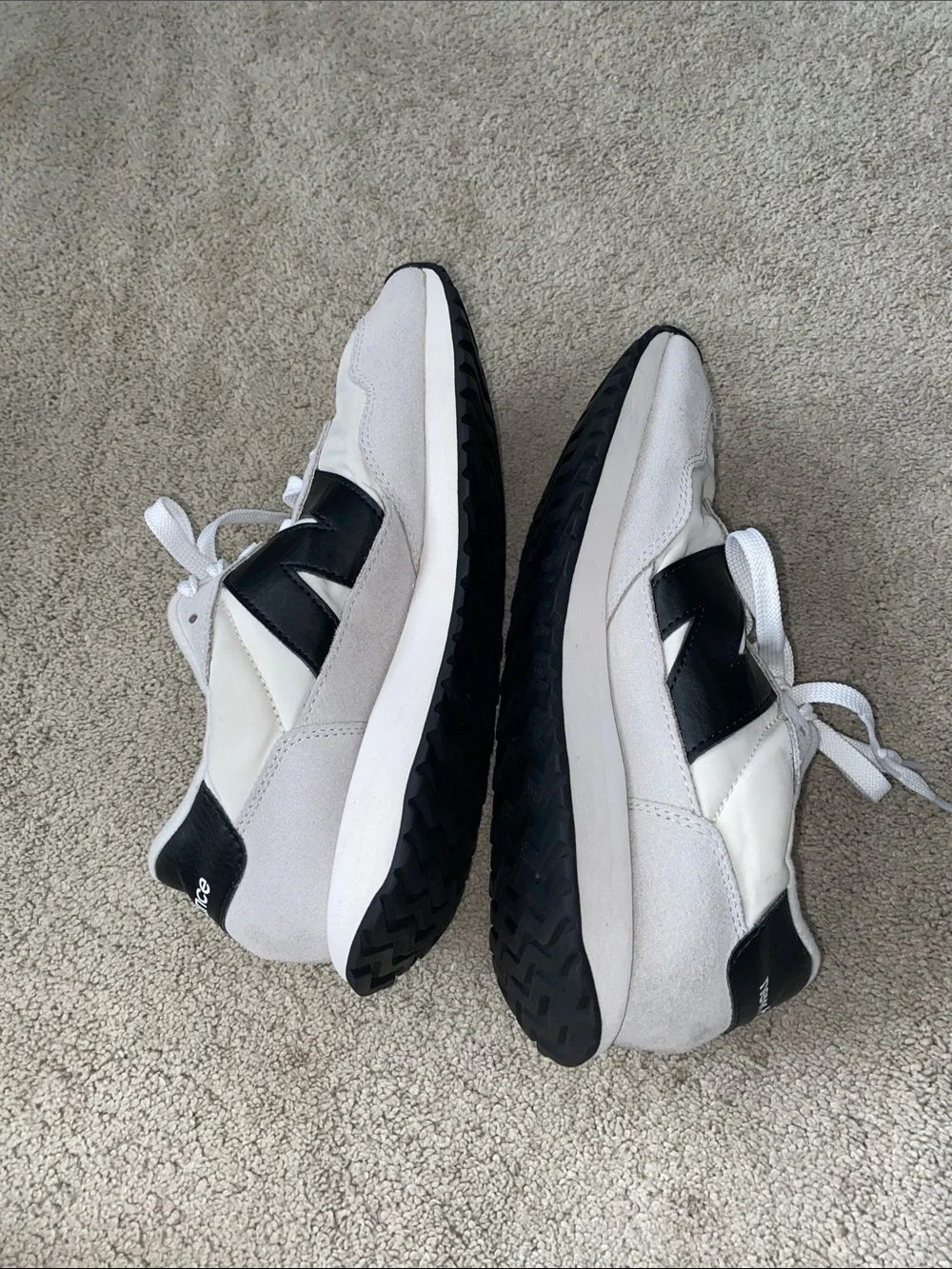 New Balance 237 Black / White WS237BW Women's Size 8.5 Men’s 7